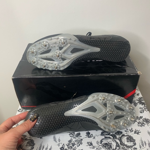 Saucony spitfire Cleats Black | Grey - Picture 4 of 10